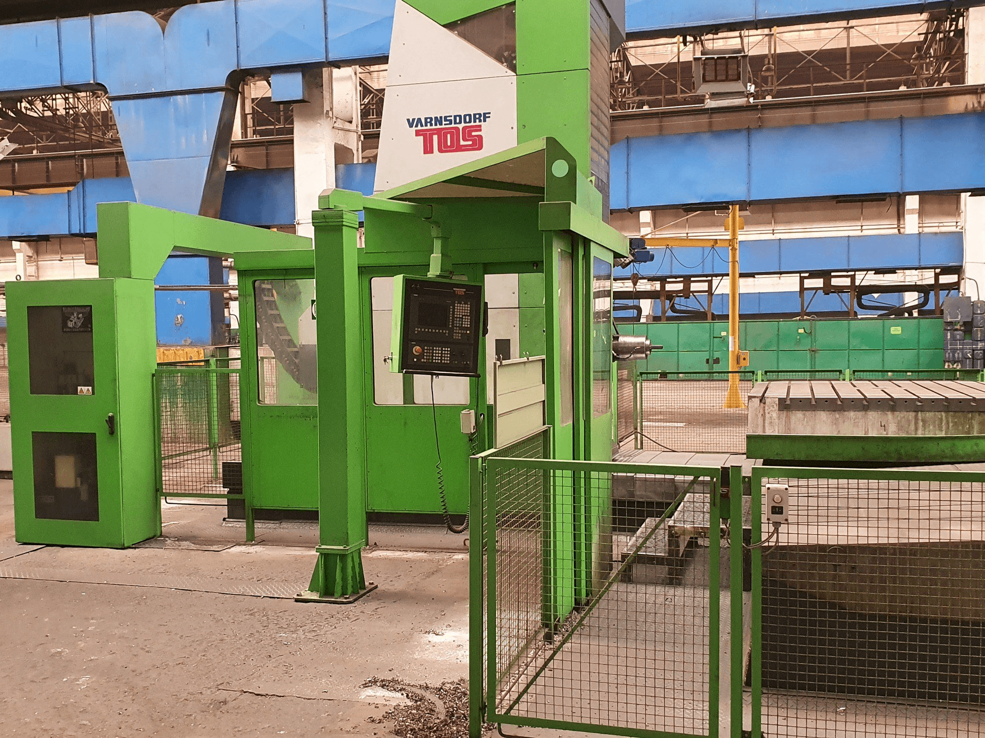 TOS VARNSDORF WHN 13 CNC Mašinos vaizdas iš priekio