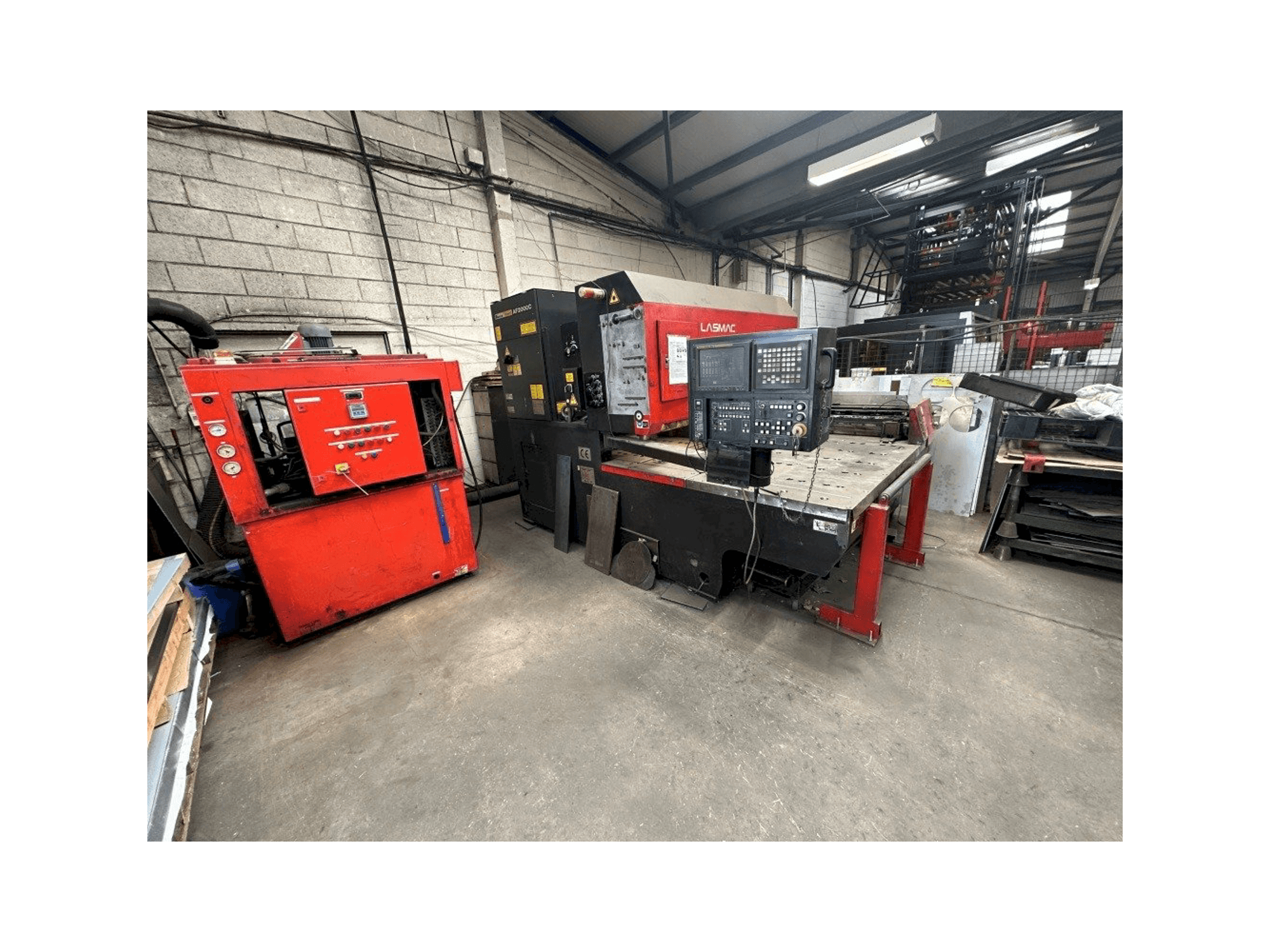 AMADA Lasmac LC1212A3 Mašinos vaizdas iš priekio