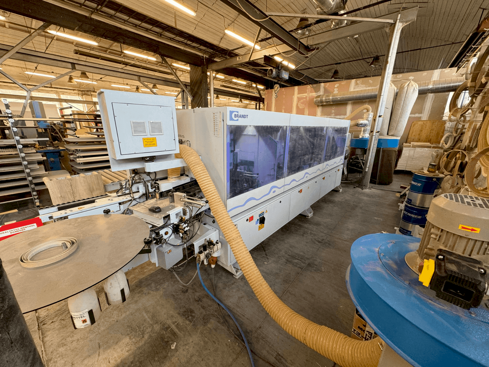 HOMAG Brandt KDF 650 Mašinos vaizdas iš priekio