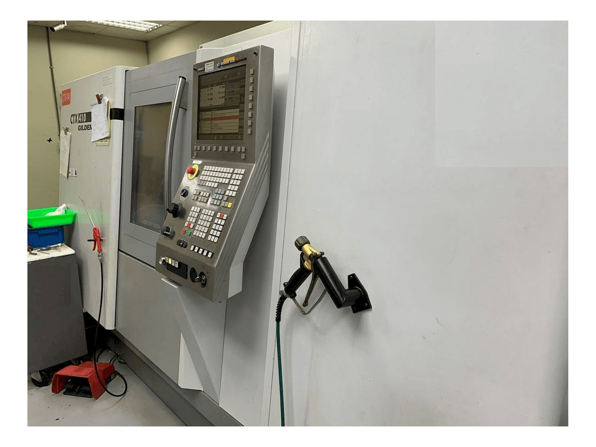 Gildemeister CTX 410V6 Mašinos vaizdas iš priekio