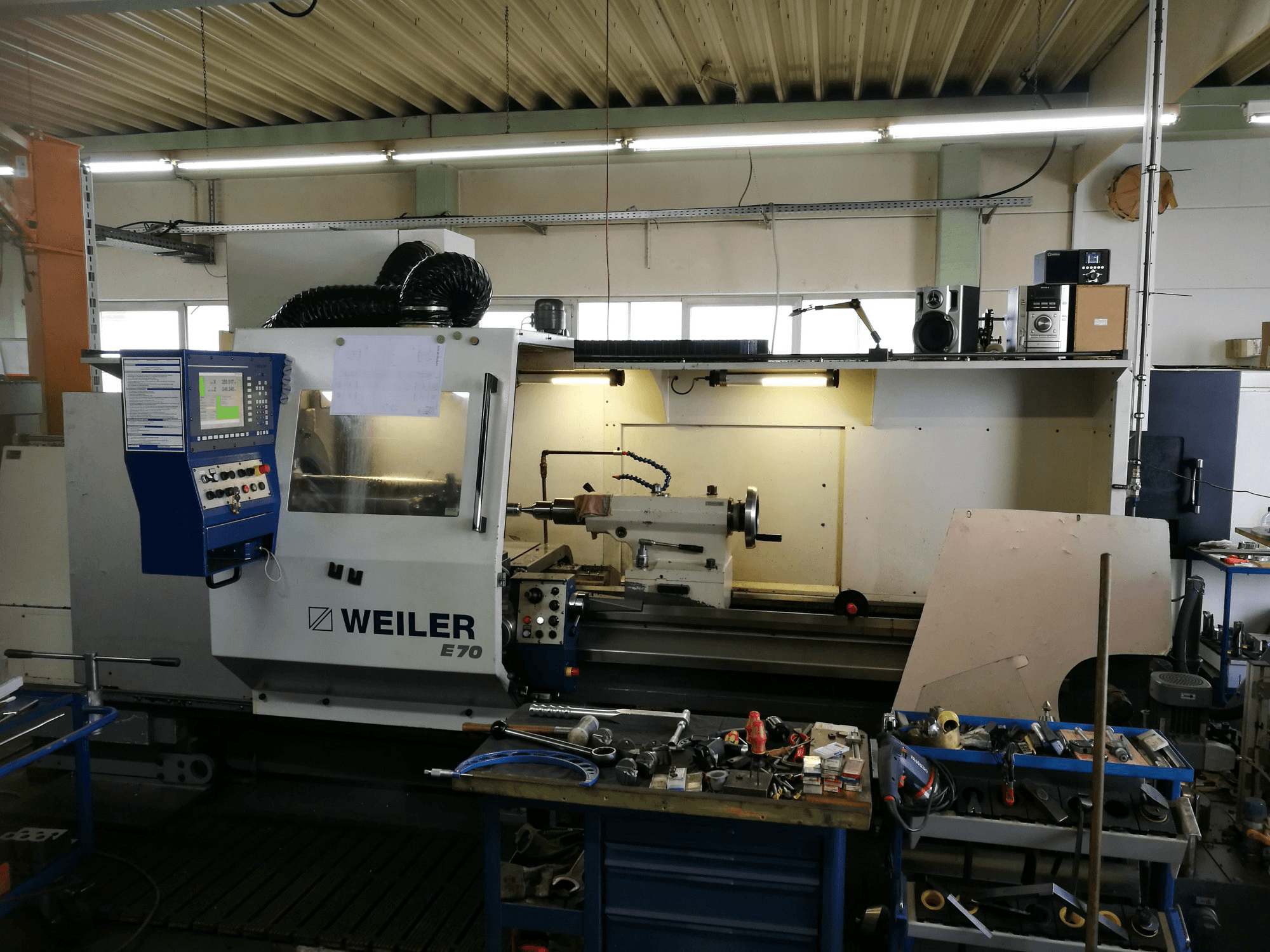 Weiler E70/3000 Mašinos vaizdas iš priekio
