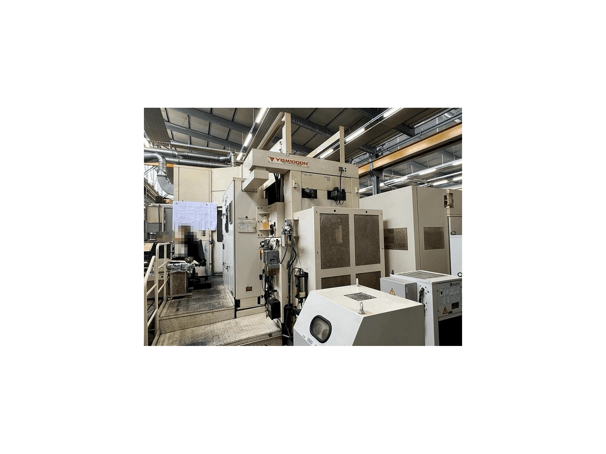 YASDA YBM 1000N Mašinos vaizdas iš priekio