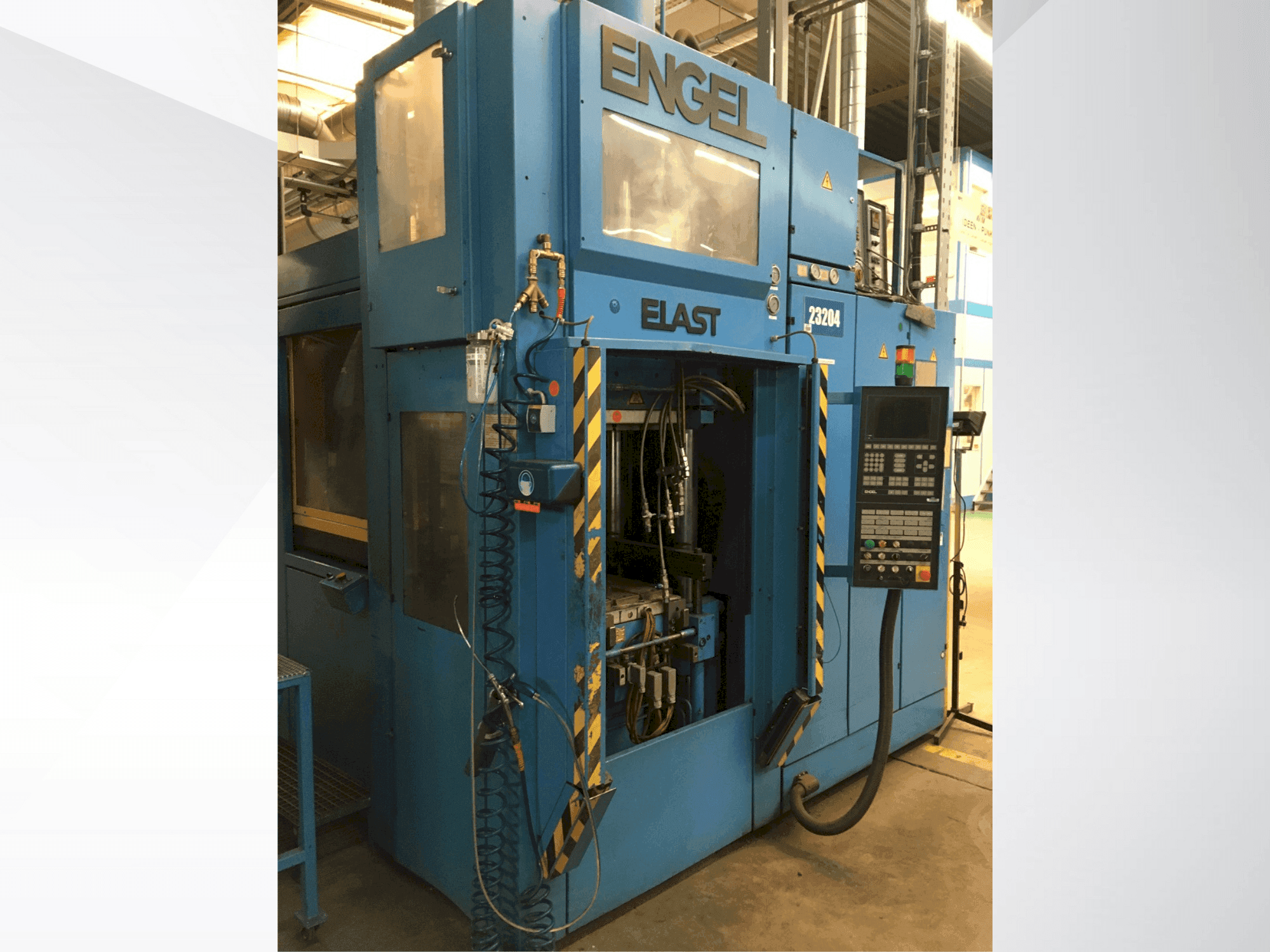 Engel Elast 1500/250V Mašinos vaizdas iš priekio