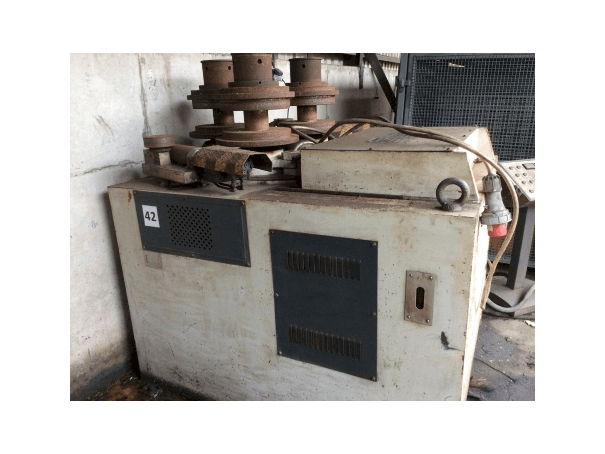 Sahinler HPK-120 Mašinos vaizdas iš priekio