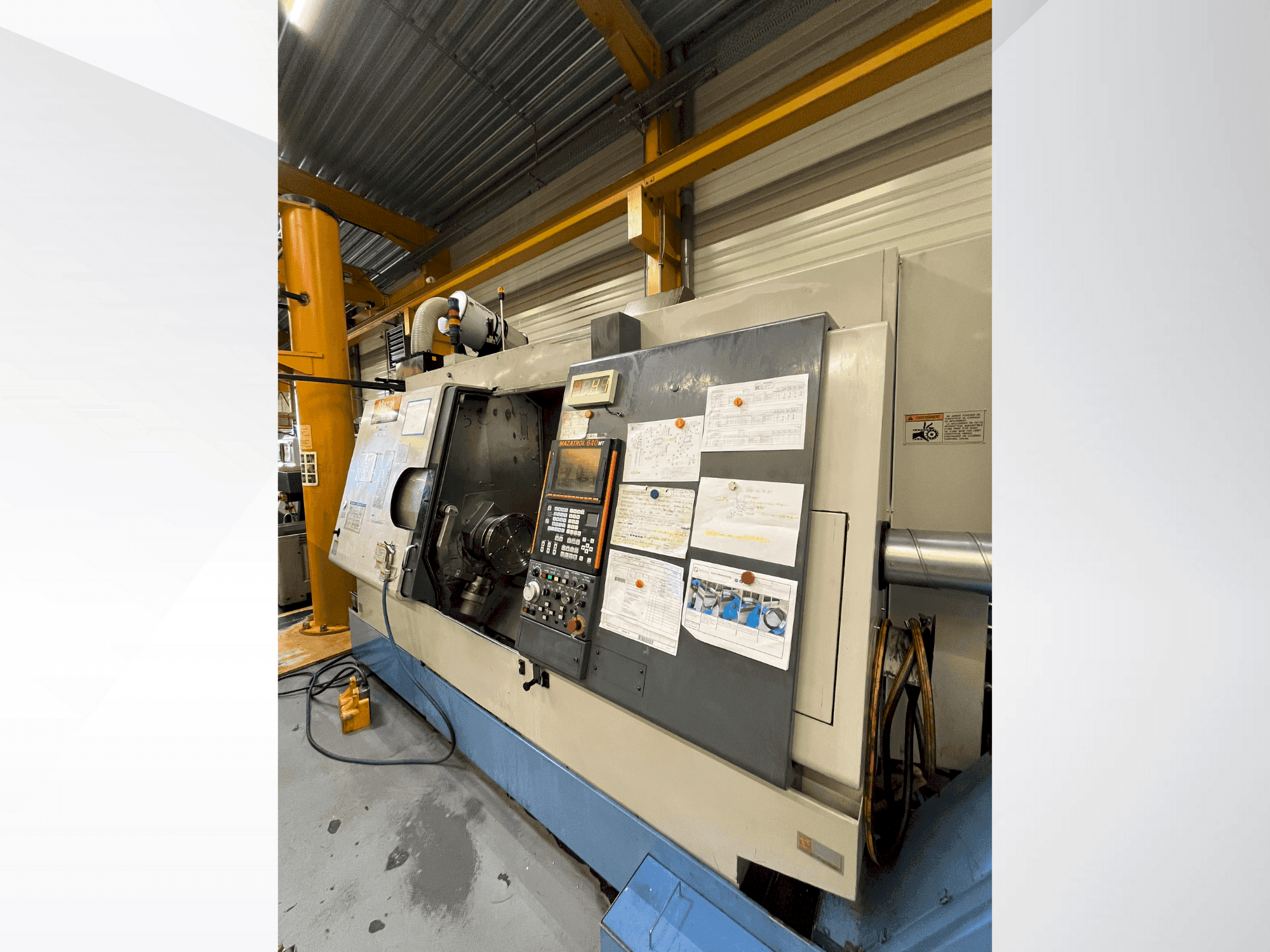 Mazak Integrex 400Y Mašinos vaizdas iš priekio