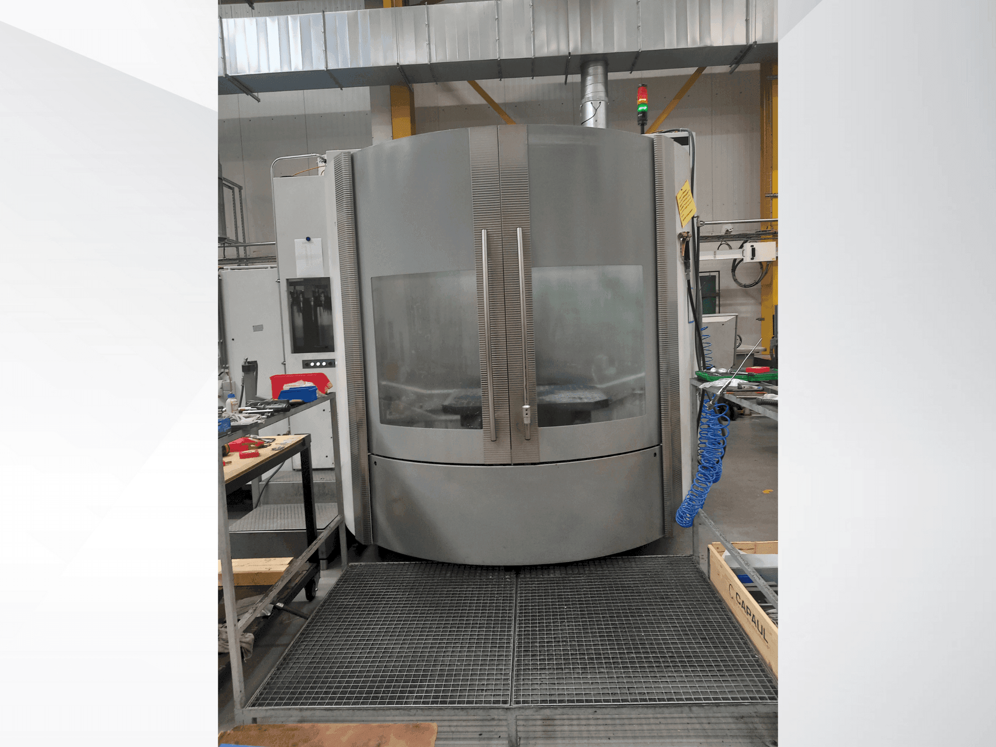 DMG DECKEL MAHO DMC 125U Mašinos vaizdas iš priekio