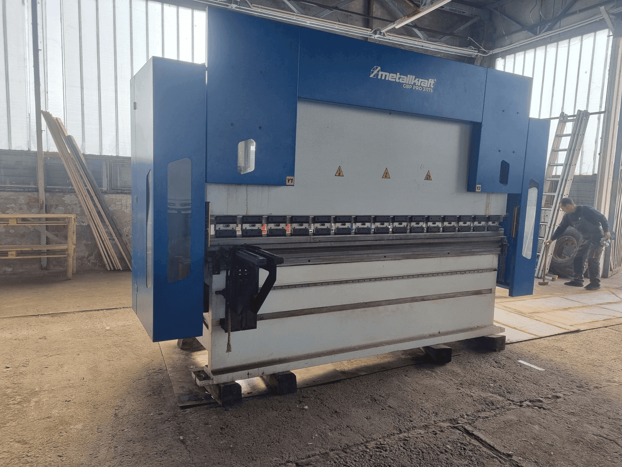 Metallkraft GBP 31175 Mašinos vaizdas iš priekio
