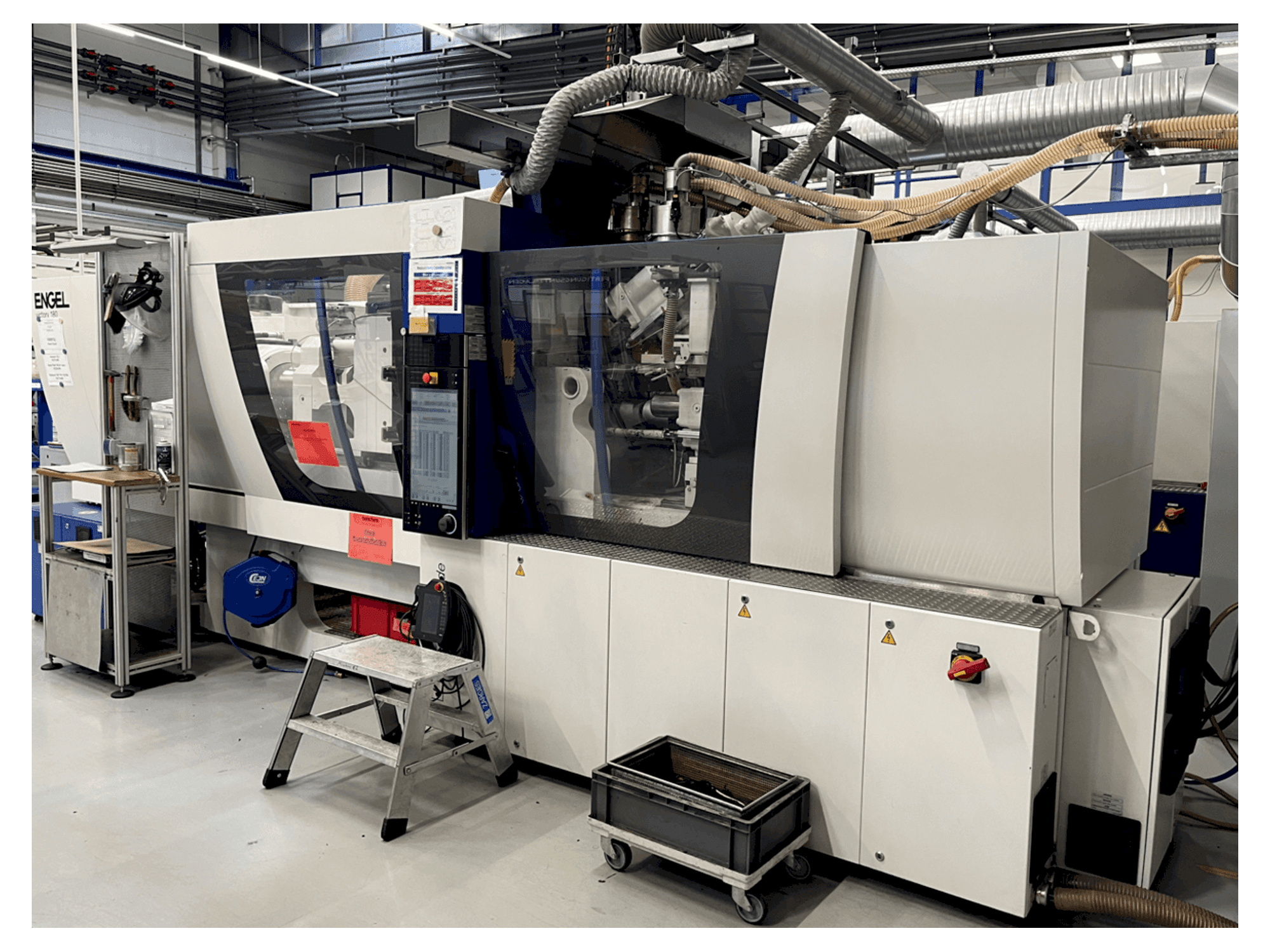 Engel Victory 200H 60W 180 Mašinos vaizdas iš priekio