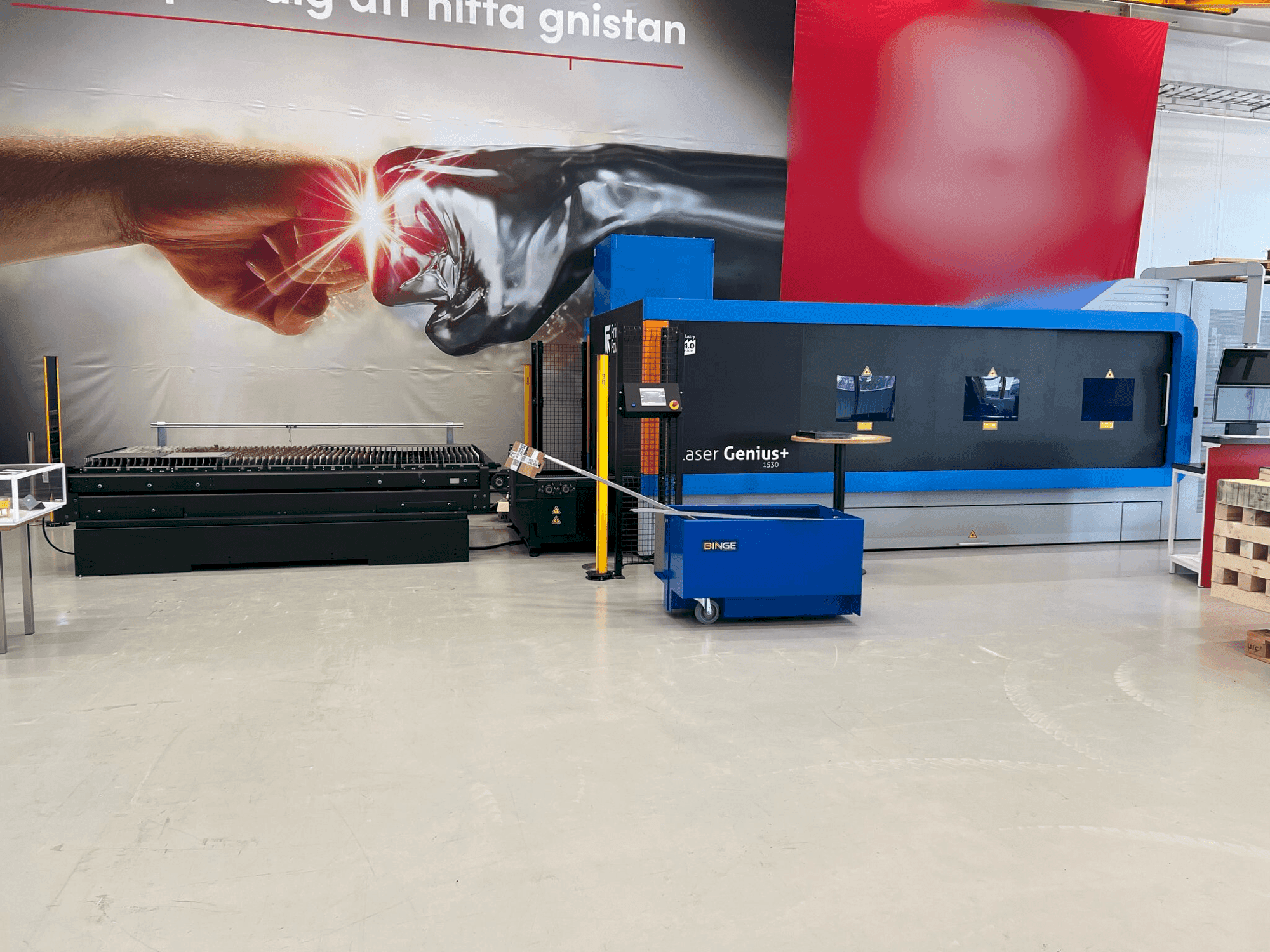 Prima Power Laser Genius + 1530 Mašinos vaizdas iš priekio
