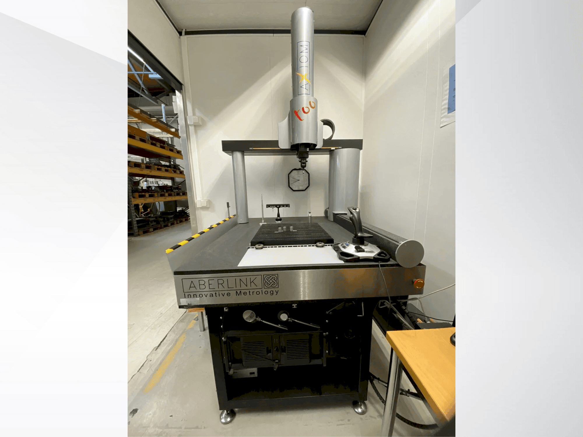 ABERLINK Axiom Too CNC Mašinos vaizdas iš priekio
