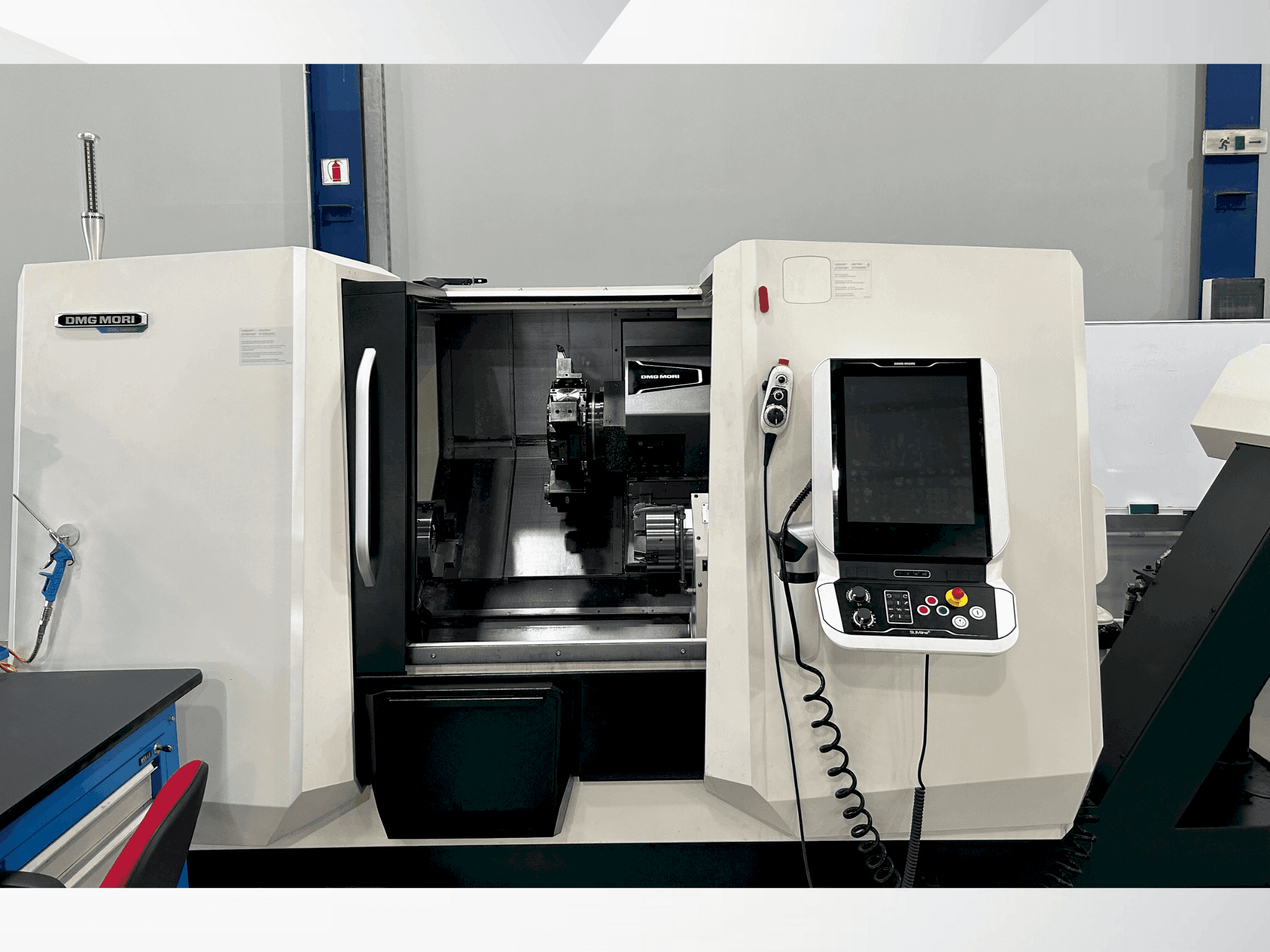 DMG MORI CLX 450 V6 Mašinos vaizdas iš priekio