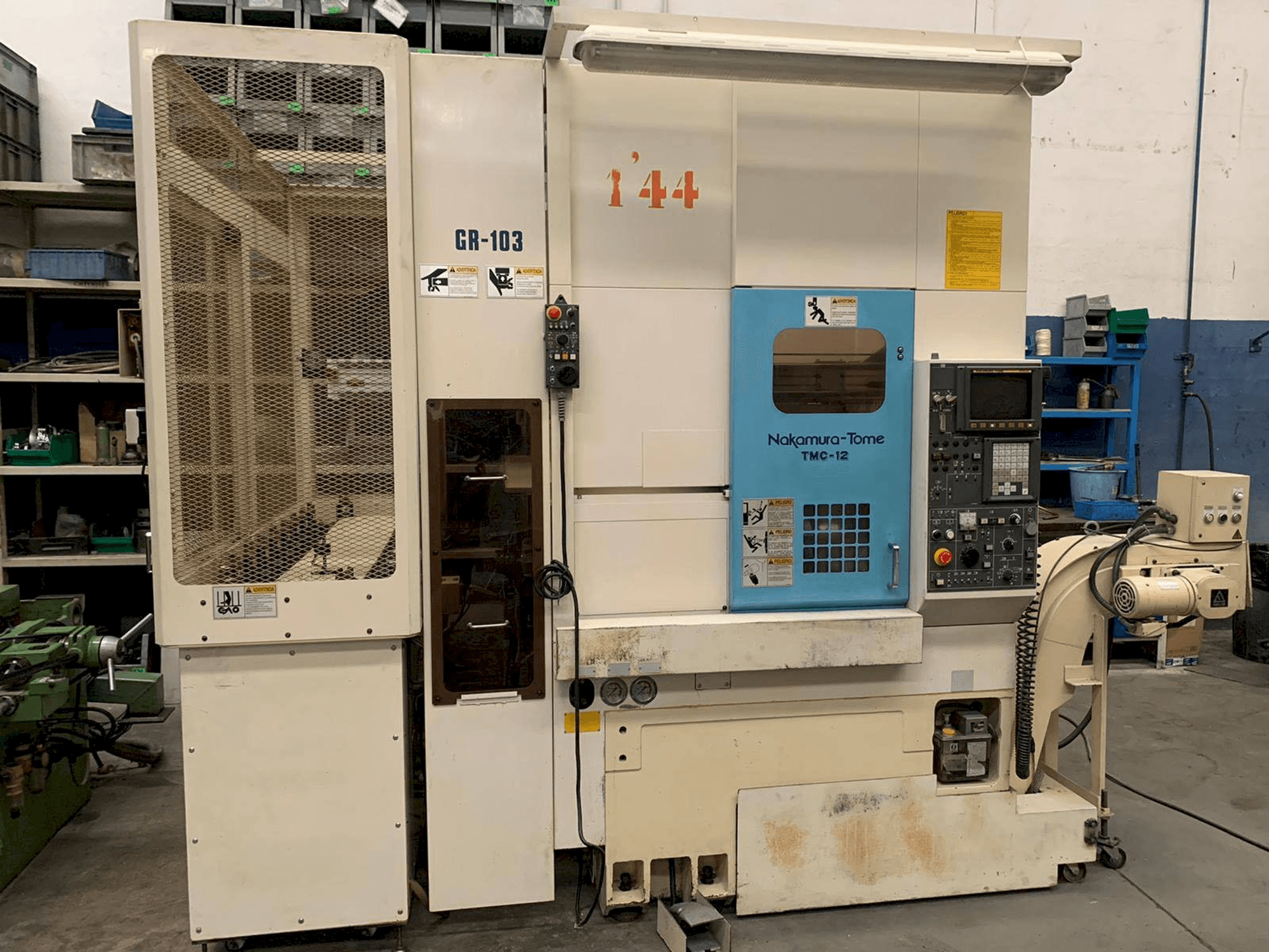 NAKAMURA-TOME TMC 12 Mašinos vaizdas iš priekio