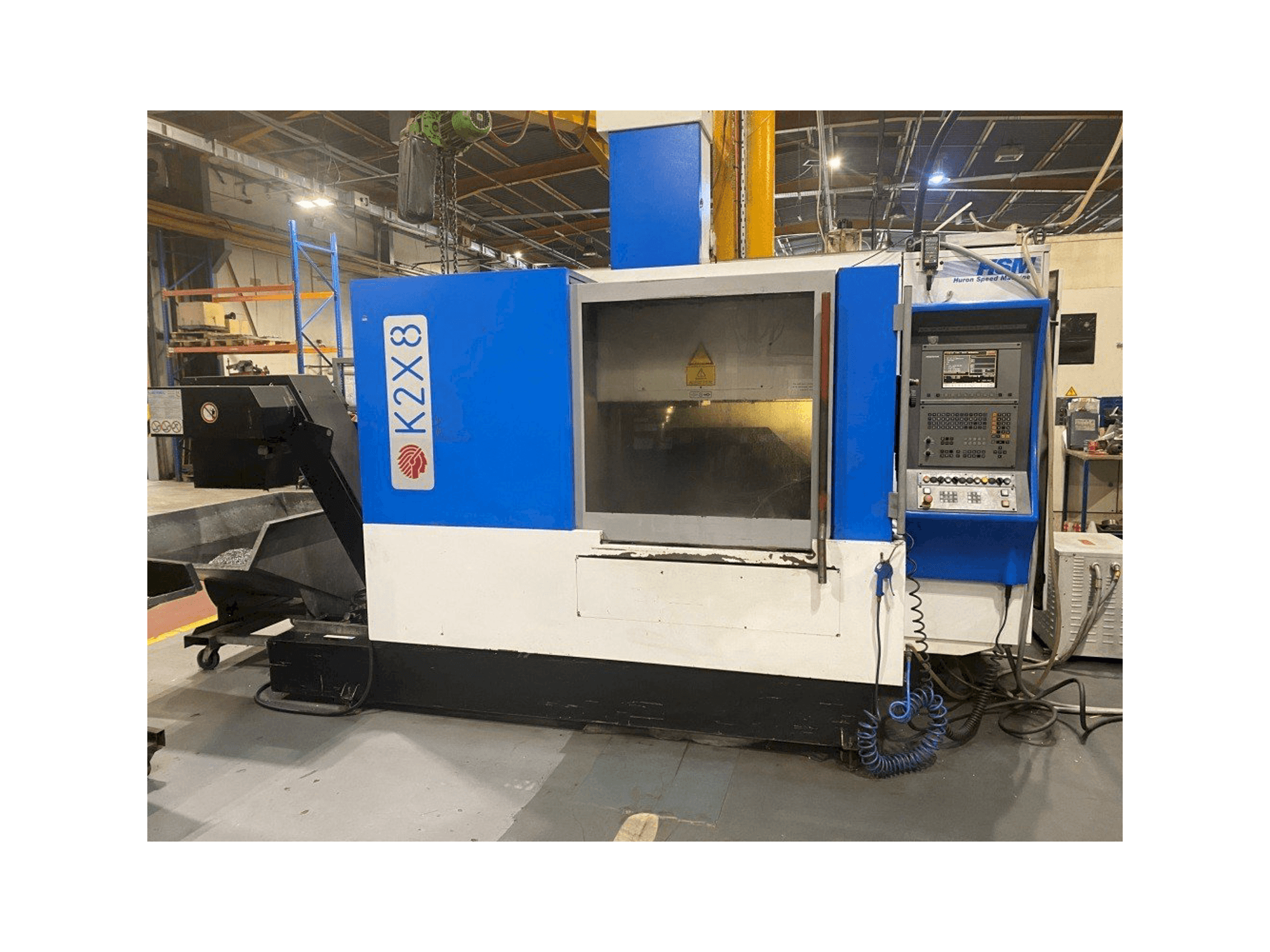 Huron K2X8 Mašinos vaizdas iš priekio