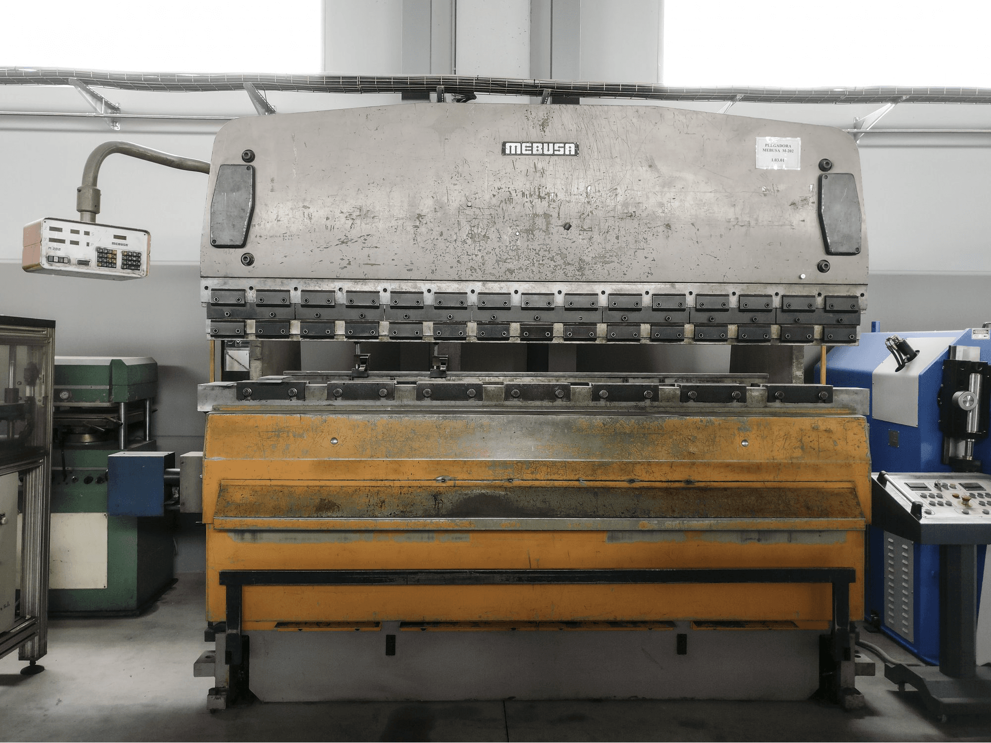 MEBUSA PH-173 Mašinos vaizdas iš priekio