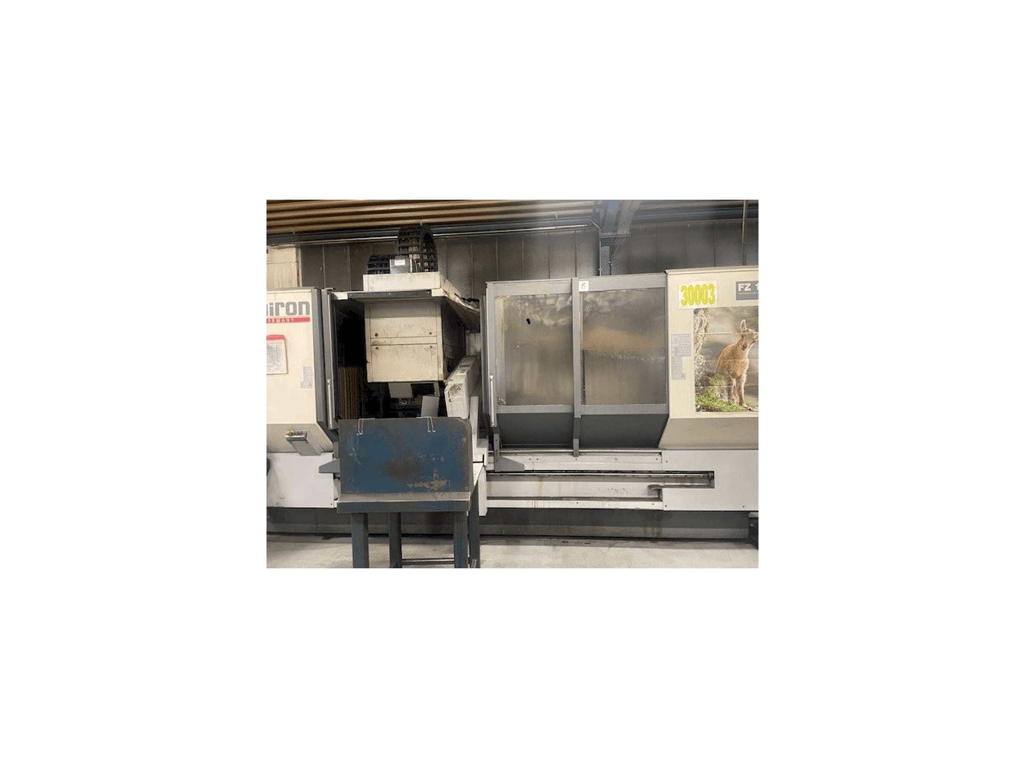 CHIRON FZ18KL Mašinos vaizdas iš priekio