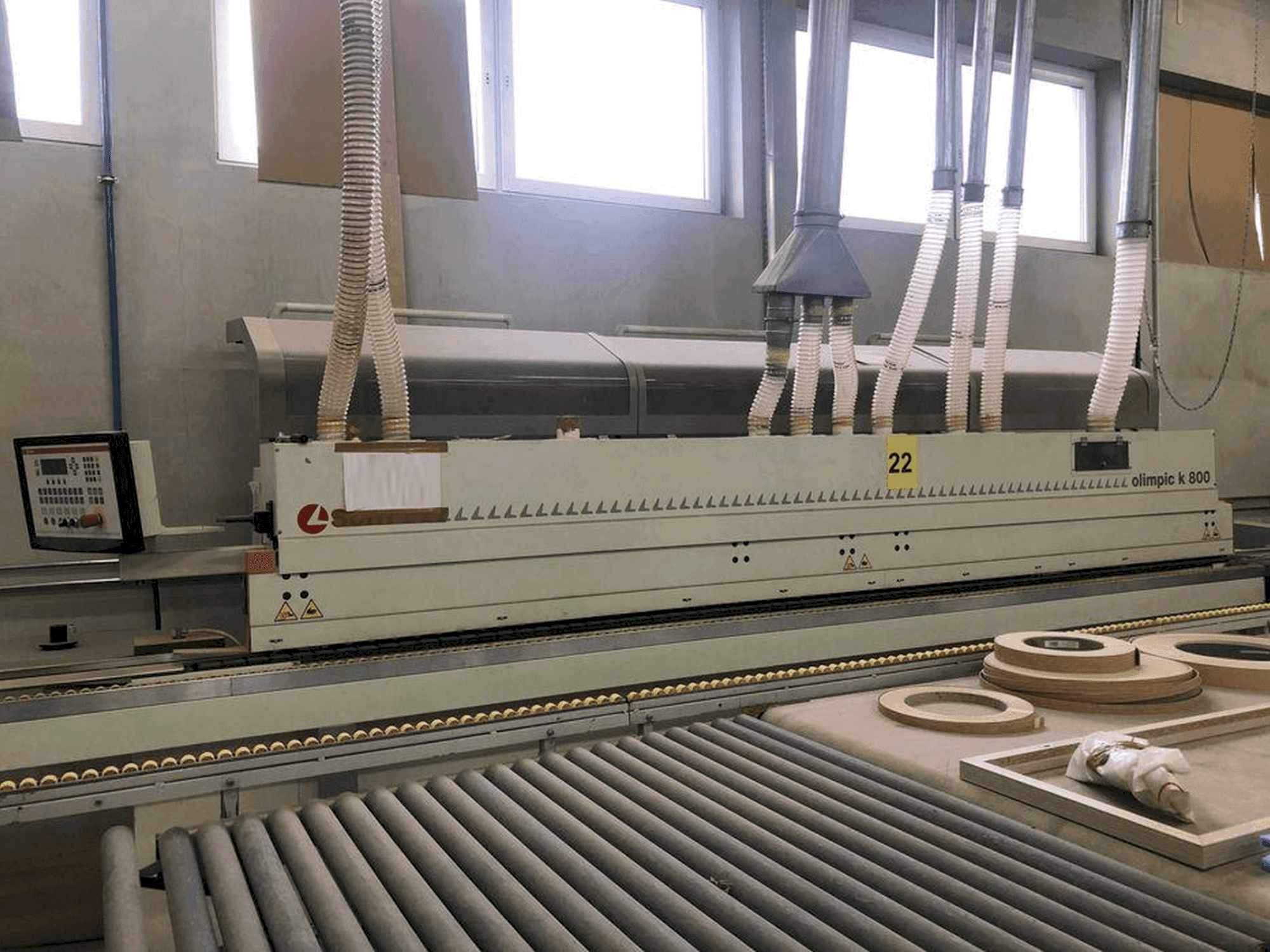 SCM Olimpic K800 Mašinos vaizdas iš priekio