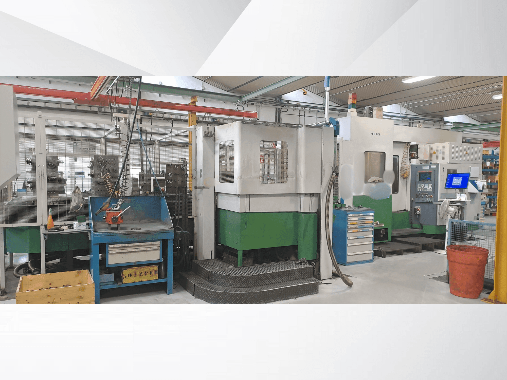 Mazak HV-630 Mašinos vaizdas iš priekio