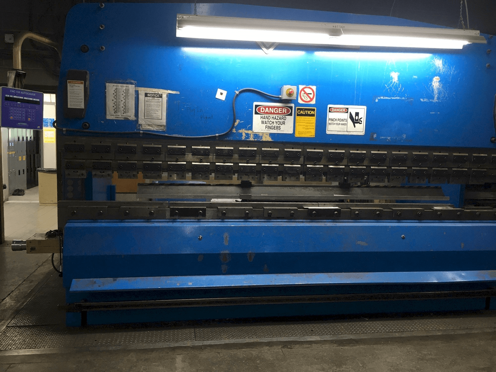 PROMECAM 204 Mašinos vaizdas iš priekio