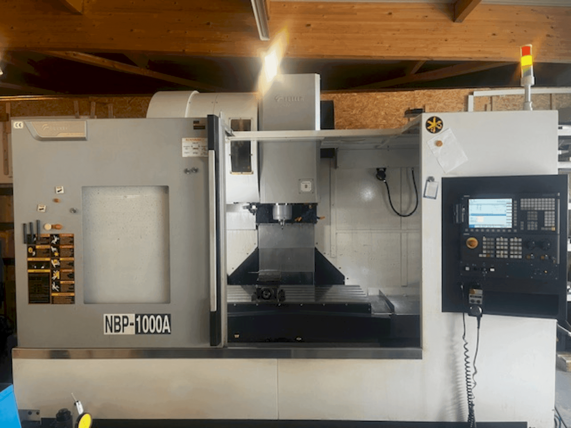 Feeler NBP 1000A Mašinos vaizdas iš priekio