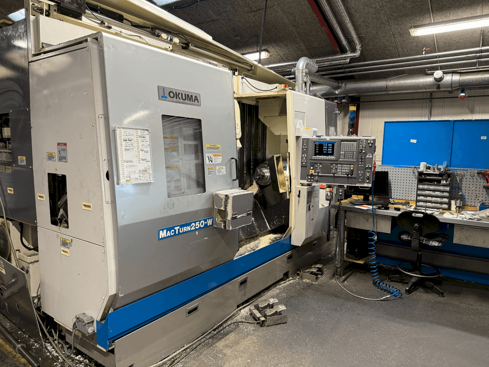 Okuma MacTurn 250-W Mašinos vaizdas iš priekio