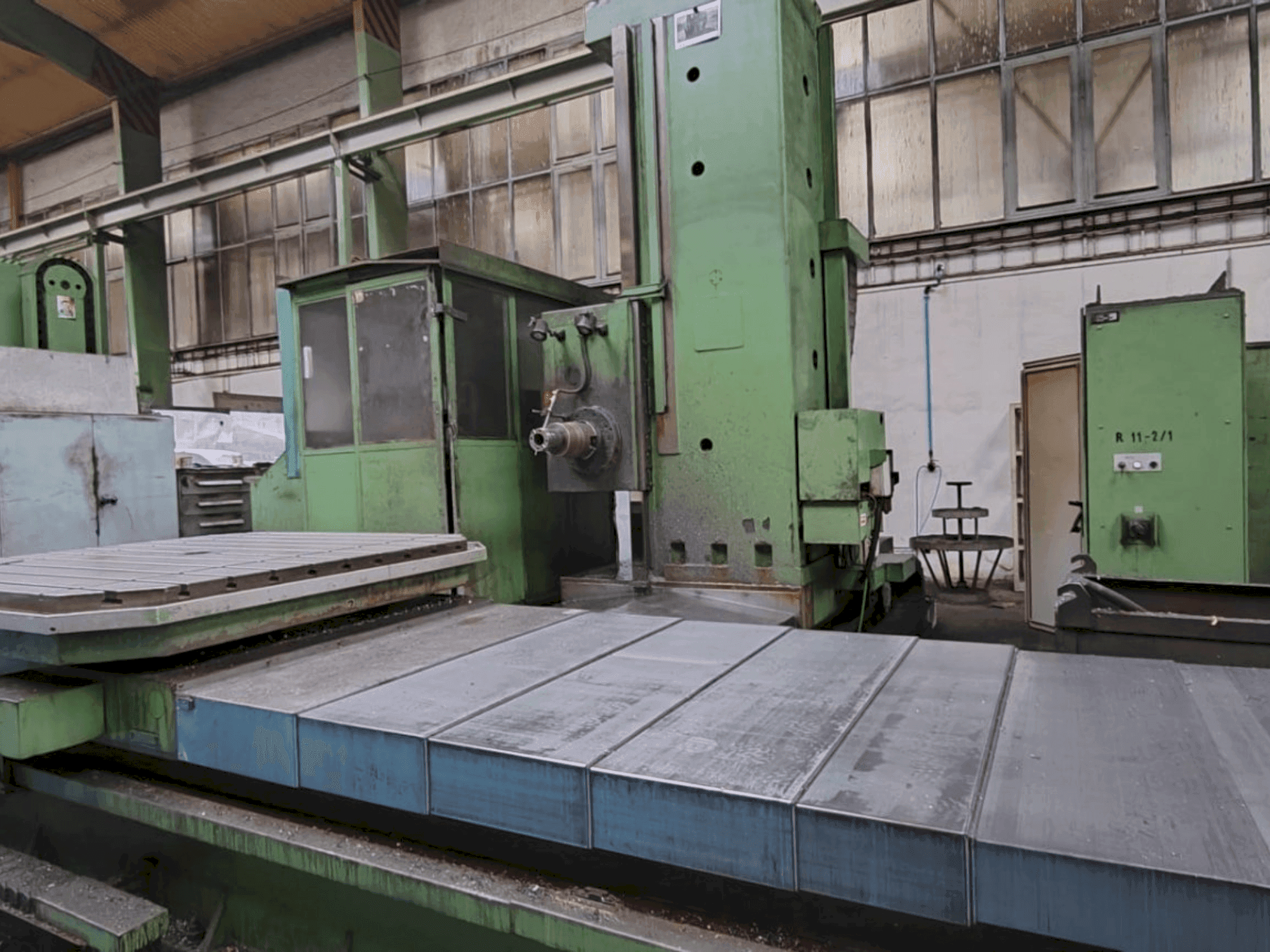TOS WHN 13.8 CNC Mašinos vaizdas iš priekio