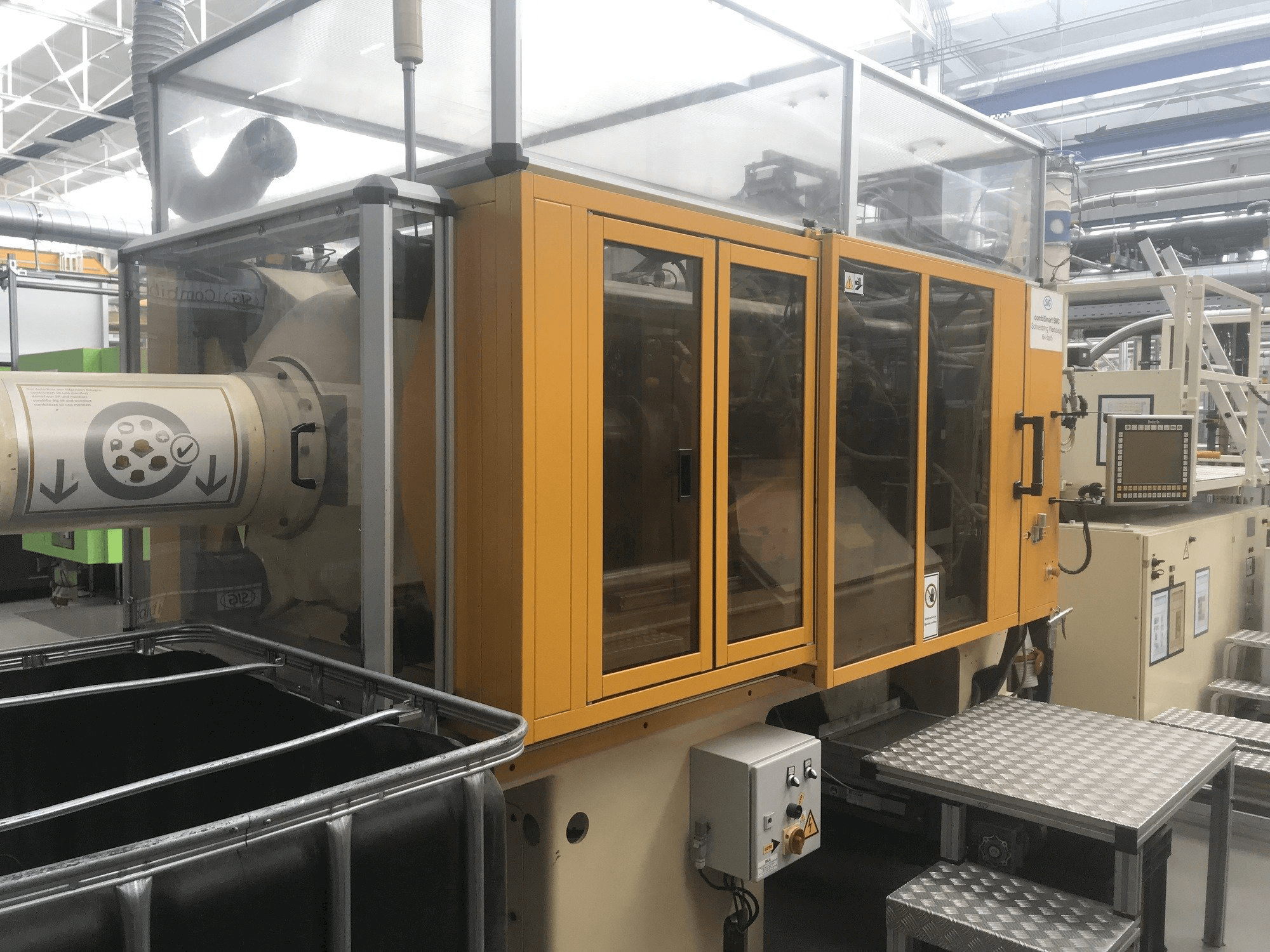 Husky H225 RS 45/38 Mašinos vaizdas iš priekio