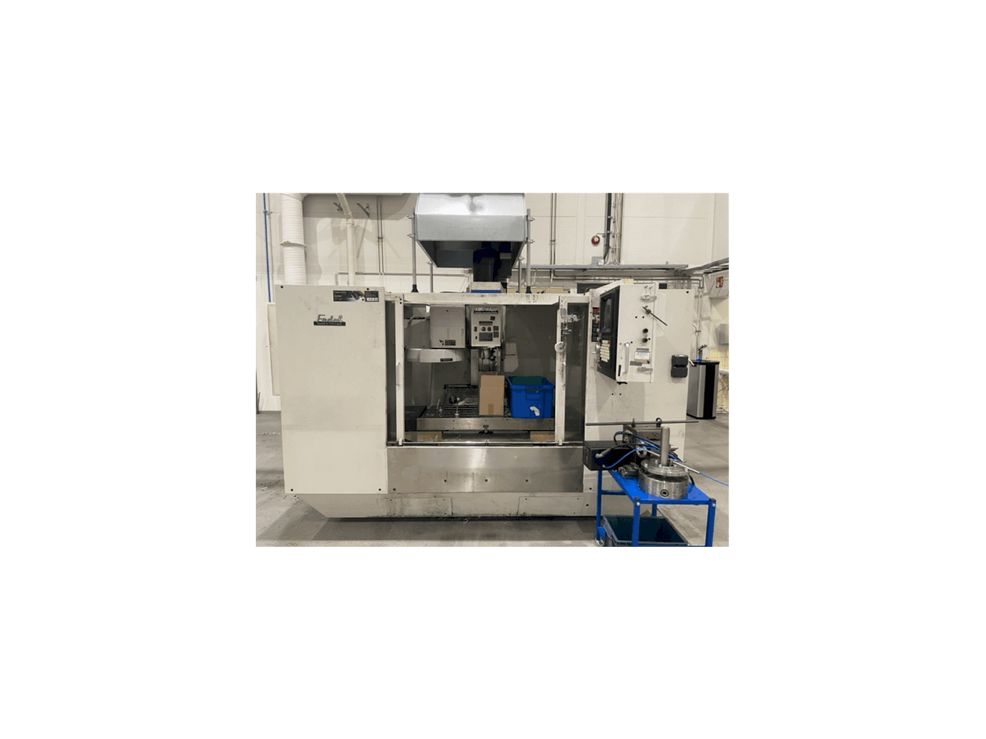 FADAL VMC 4020HT Mašinos vaizdas iš priekio