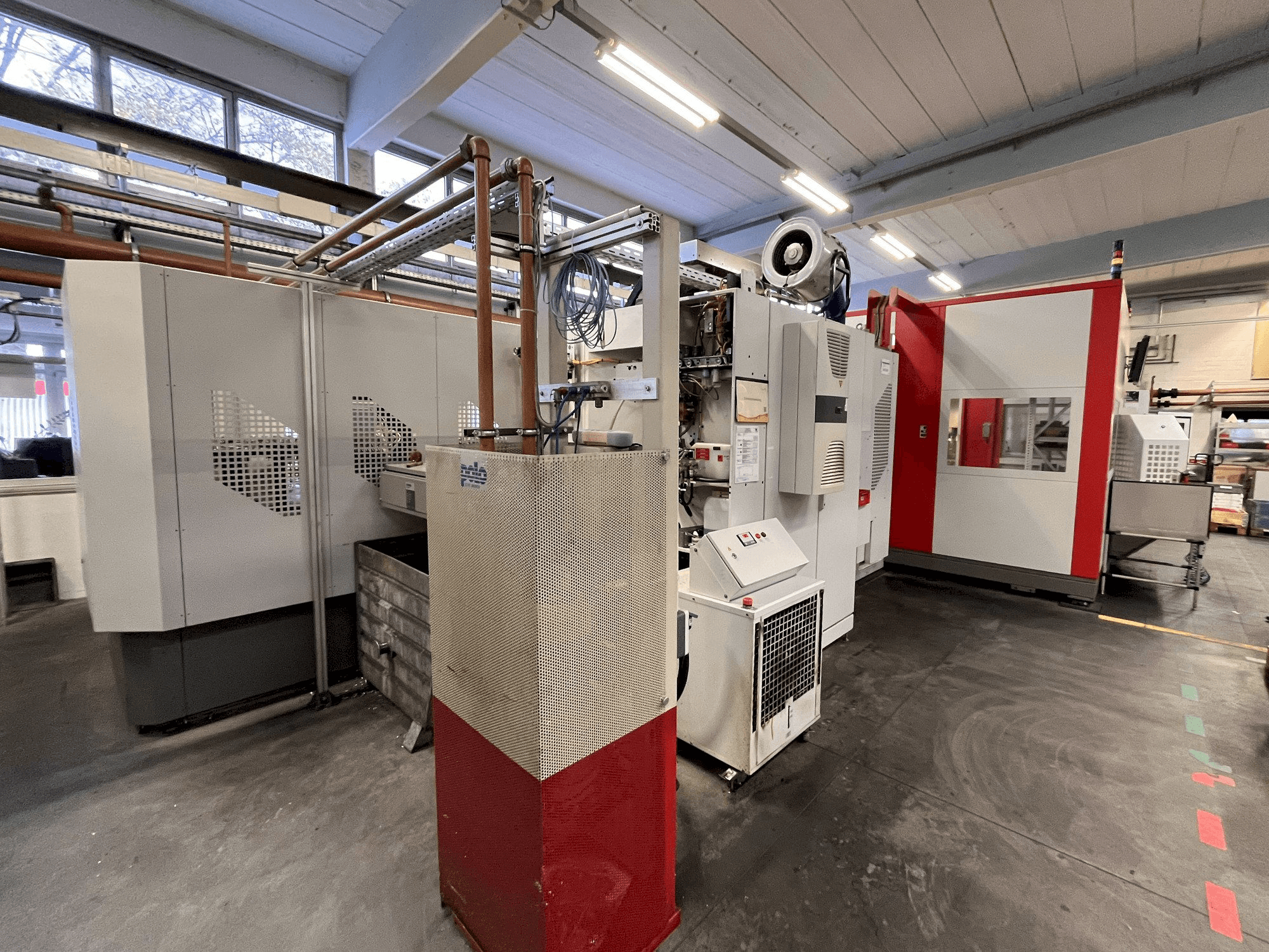 HERMLE RS1 Robot System Mašinos vaizdas iš priekio