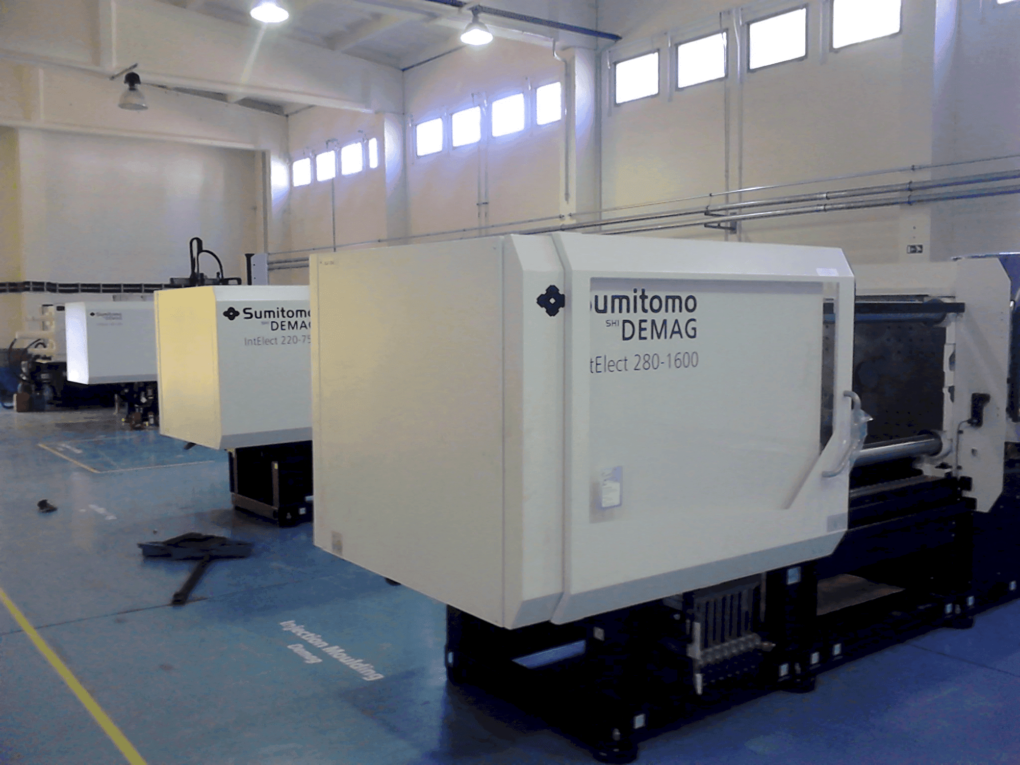 SUMITOMO SHI DEMAG Intelect 280/685-1600 Mašinos vaizdas iš priekio